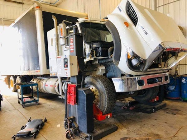 Commercial truck service in Las Vegas