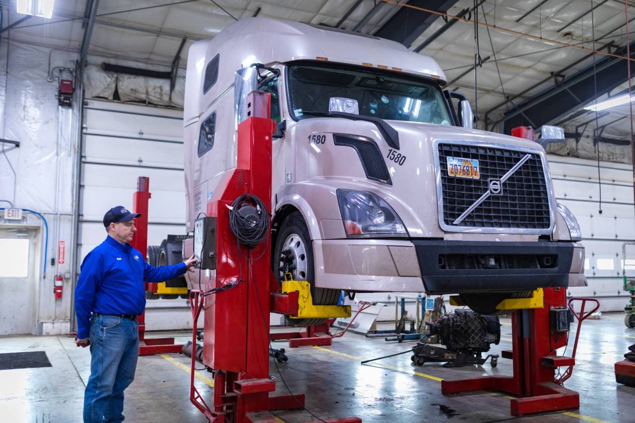 Box truck maintenance in service bay